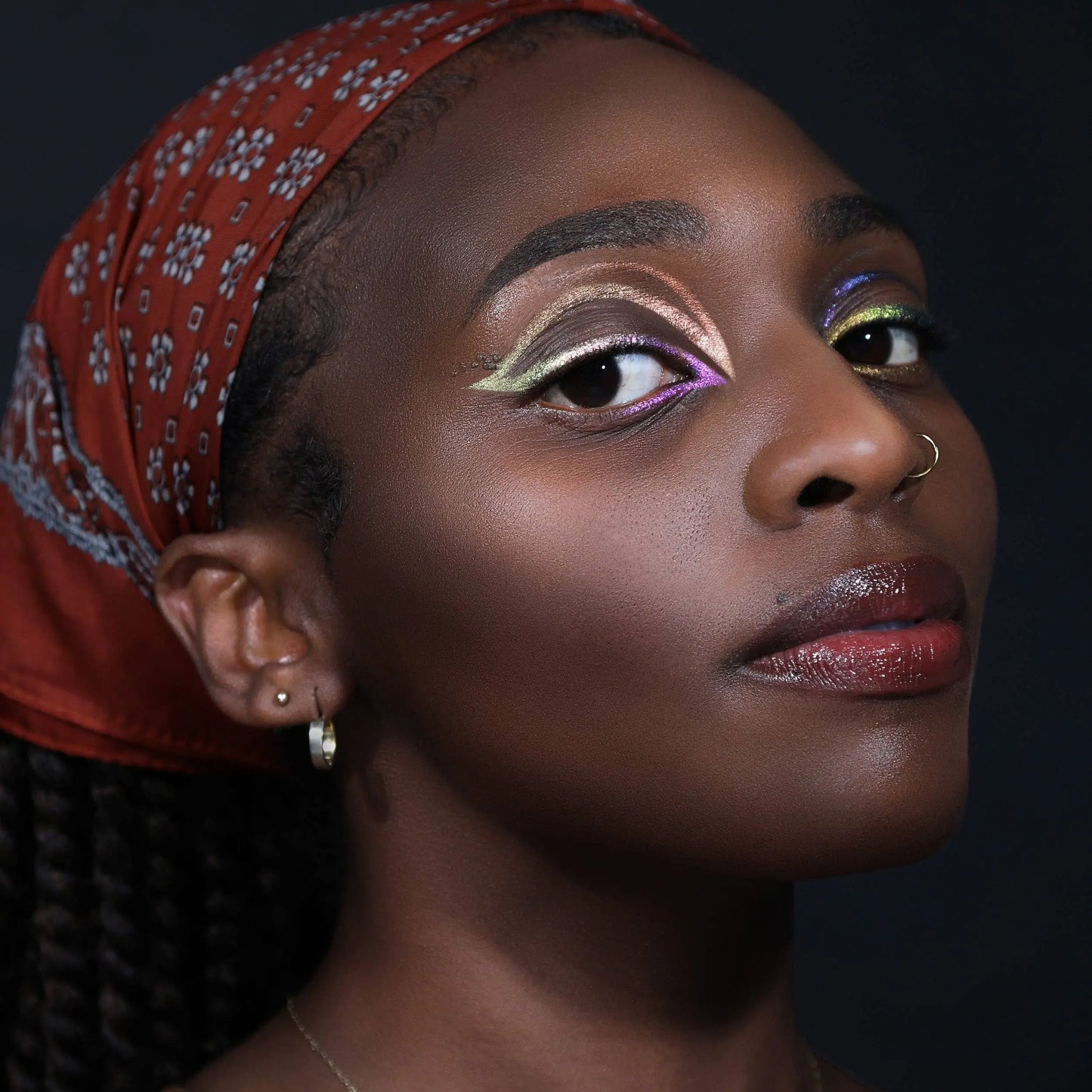 Supernova Multichrome Gel Liner (001, Atlas) Moira Cosmetics- waterproof, smudge-proof, and transfer-resistant finish. eyeliner _NextGen Glam