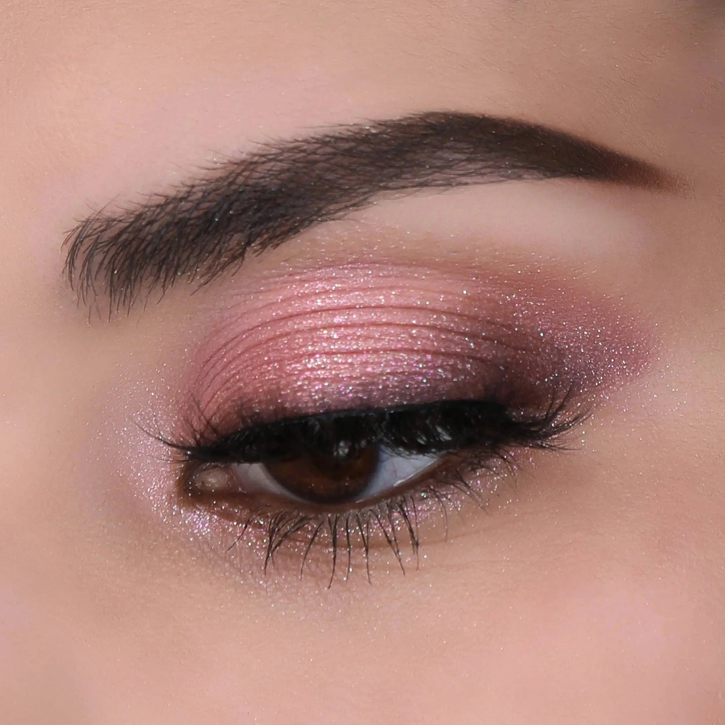 Get vibrant, long-lasting shimmer with Moira Chroma Light Shadow’s bold metallic finish and smooth, blendable texture. Packed with micro-fine glitter, it's cruelty-free, vegan, and free of harsh chemicals_NextGen Glam