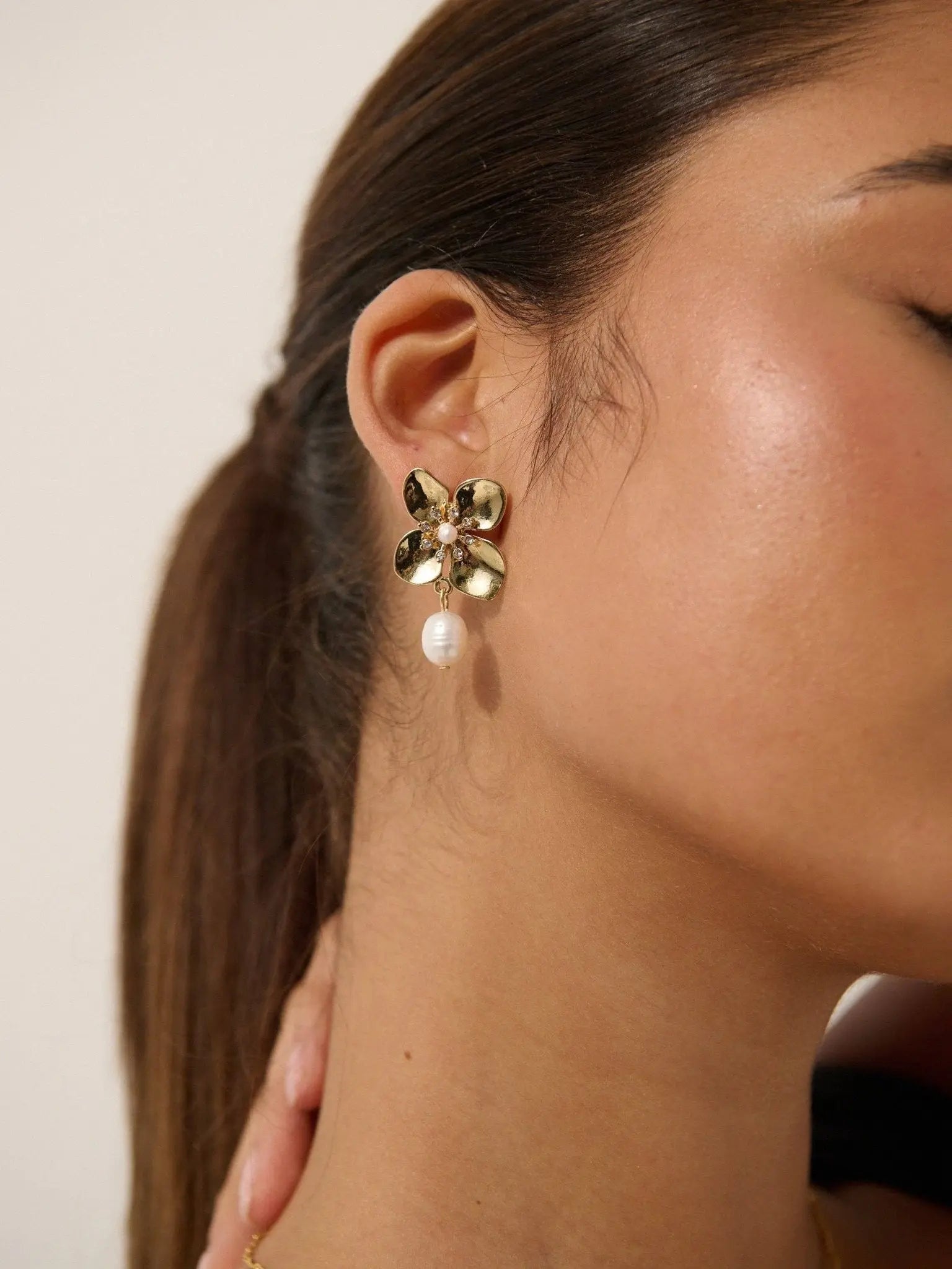 Floral Pearl 18K Gold Plated Earrings - NextGen Glam