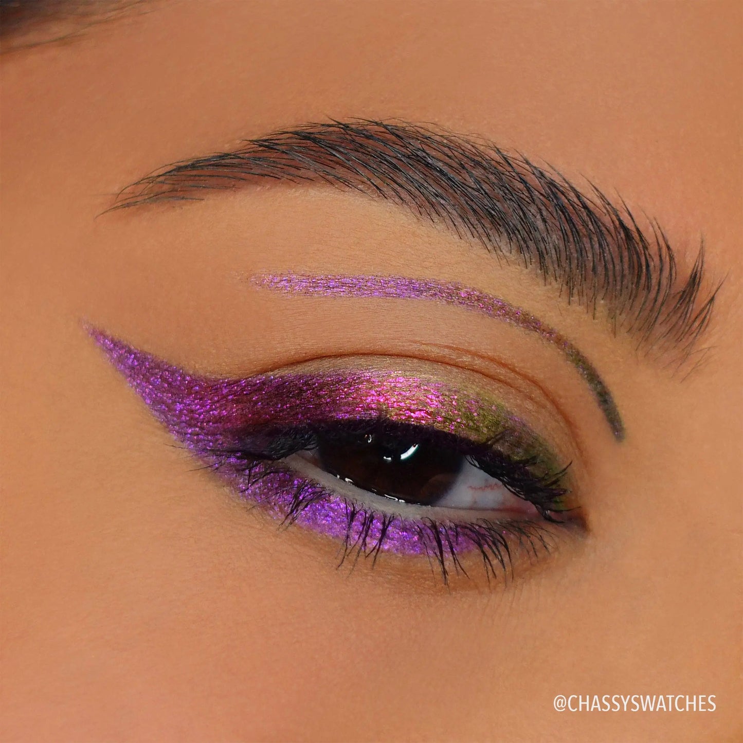 Supernova Multichrome Gel Liner (001, Atlas) Moira Cosmetics-  waterproof, smudge-proof, and transfer-resistant finish. eyeliner _NextGen Glam